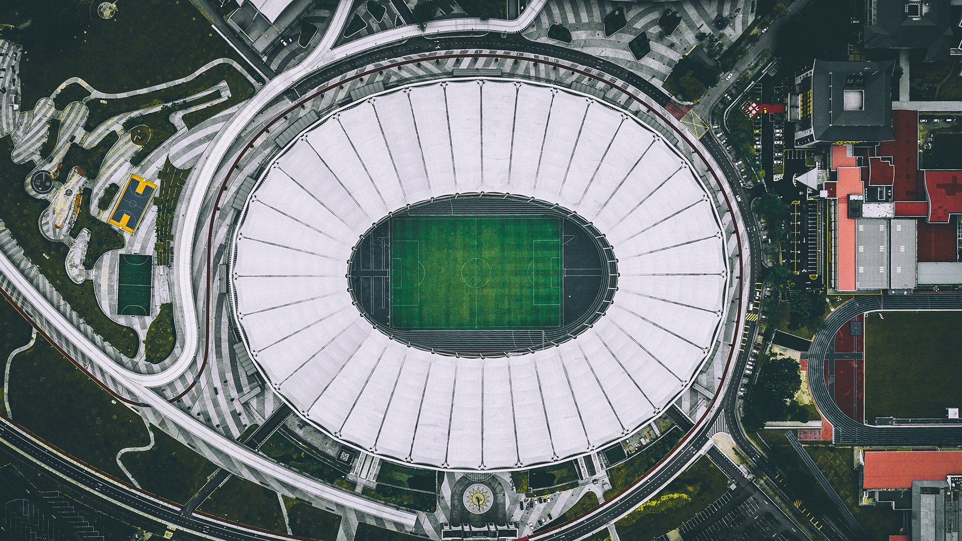 德约科维奇鏖战五盘险胜新生代 第24座大满贯近在咫尺